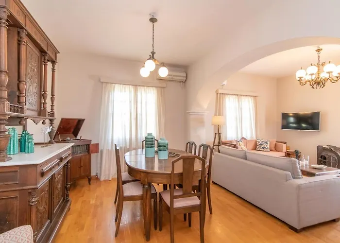 Дом отдыха Estia *